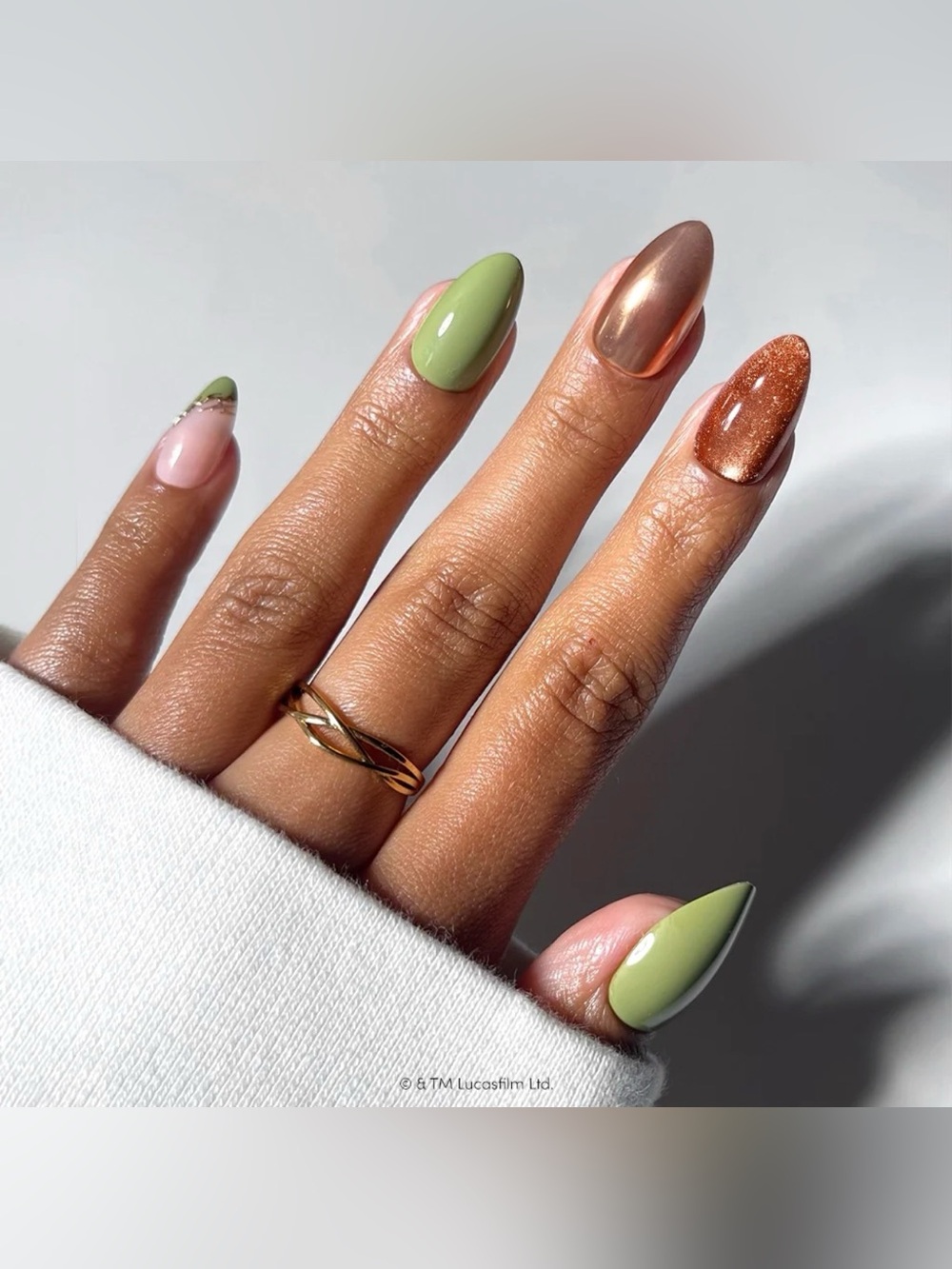 STAR WARS Glamnetic Press-On Nails Rebellion Short Almond